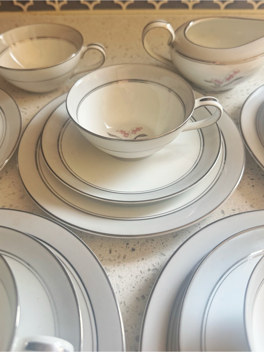 Noritake Japan Floral China Tea Set 17 Piece 5 Place Settings Creamer Sugar - Picture 4 of 13